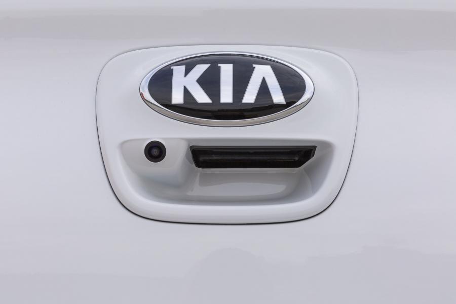 Логотип Kia Rio GT-Line (YB) 2018 года  (WW) (фото 18 из 44)